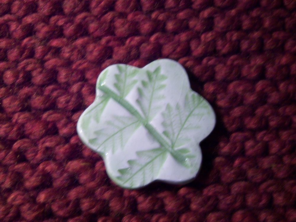 Green Leaf Brooch